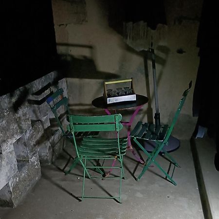 A Deux Pas D'Avignon Villa Aramon Екстериор снимка